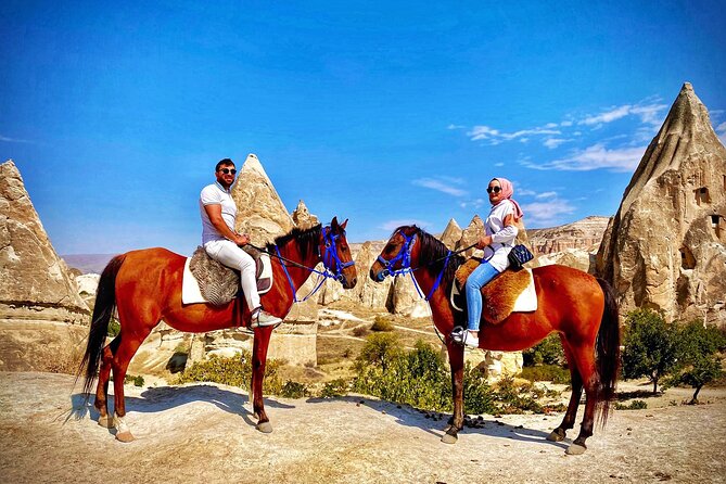 2 Hours Horse Sunset Riding Tour in Cappadocia - Red Valley’s crimson tuff rock, and why that second stop hits