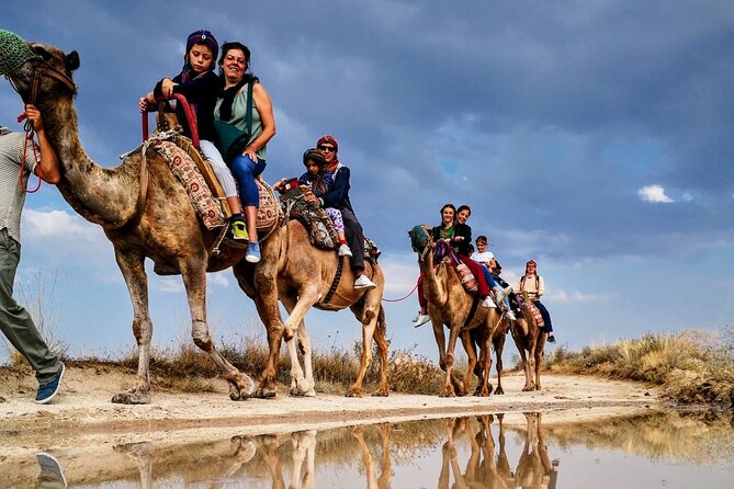 2 Hours of Camel Safari in Cappadocia - Sunrise vs. sunset: balloon energy and softer light