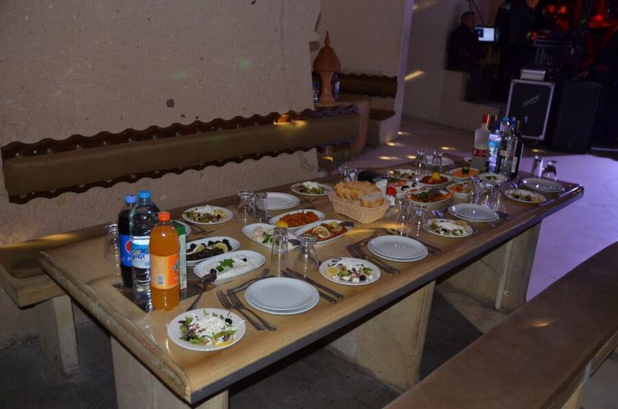Avanos: Turkish Music and Dance Show with Dinner & Drinks - Dinner timing: how the meal fits around the show