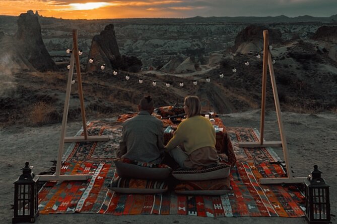 Barbecue Picnic in the valley (Sunset Time) - Pickup and timing: how the night stays easy