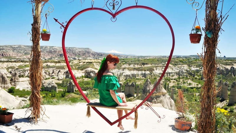 Cappadocia: Best of Red and Green Small Group Guided Tour - Fairy Chimneys photo stop, then Uchisar Castle panoramas