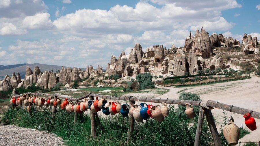 Cappadocia: Best of Red and Green Small Group Guided Tour - Özkonak Underground City: the fun, the warning, and how to prepare