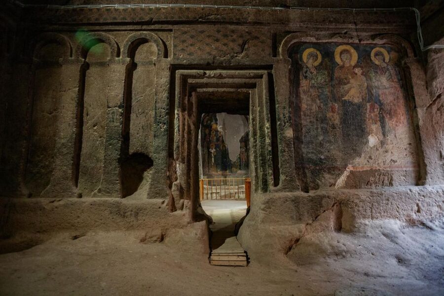 Cappadocia: Blue Tour with Entry Fees and Lunch - Özkonak Underground City: churches, wineries, and why it feels so strange
