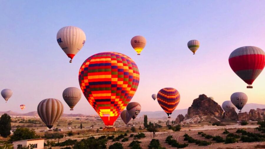 Cappadocia: Cat Valley Hot Air Balloon Tour with Pickup - The big lead-up moment: basket inflation and the safety briefing
