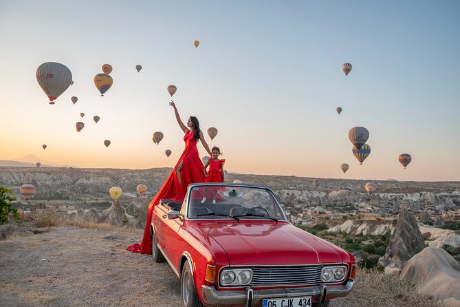 Cappadocia Classic Car Sunset or sunrise - Sunset vs sunrise timing: what changes in the sky