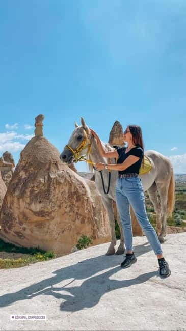 Cappadocia: Fascinating Horse Tour in Göreme Valleys - Photo stop, sunrise, sunset, and wildlife viewing, without the chaos