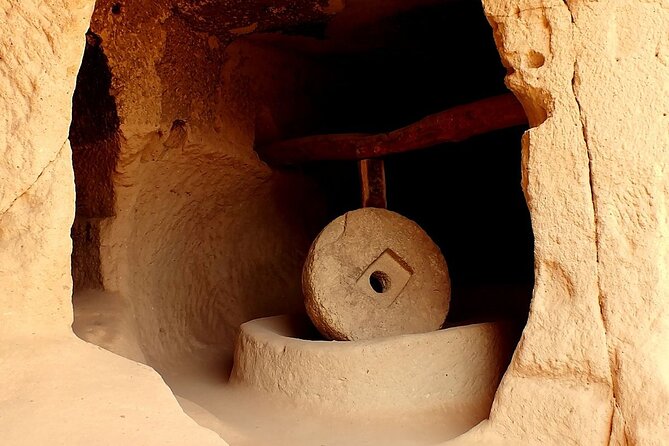 Cappadocia: Full-Day Small Group Tour with Lunch & Tickets - Esentepe Viewpoint and Uçhisar Castle Walk: Short Stops With Big View Payoffs