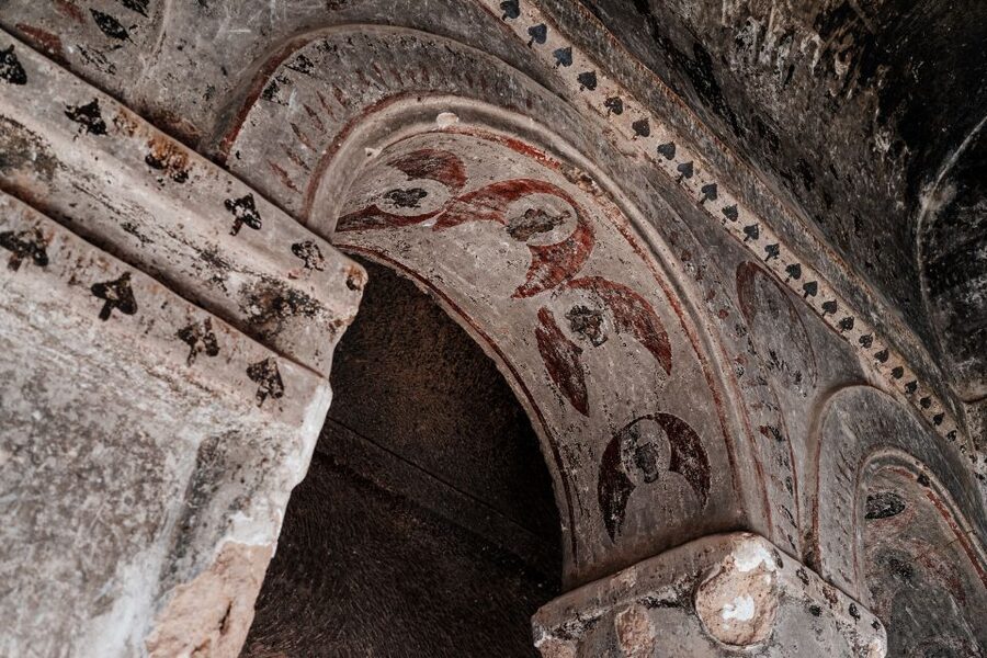 Cappadocia: Göreme Red Tour with Lunch and guide - Göreme Open Air Museum: Rock-Cut Churches and Fresco Focus