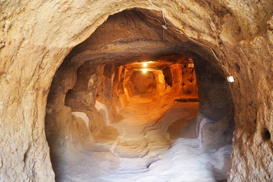 Cappadocia: Green Tour - Ihlara Valley & Underground City - Derinkuyu Underground City: survival tech in narrow corridors