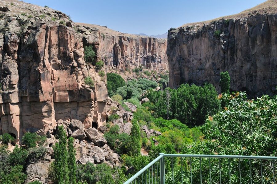 Cappadocia: Green Tour - Ihlara Valley & Underground City - Uçhisar onyx workshop: a craft demo plus a shopping moment