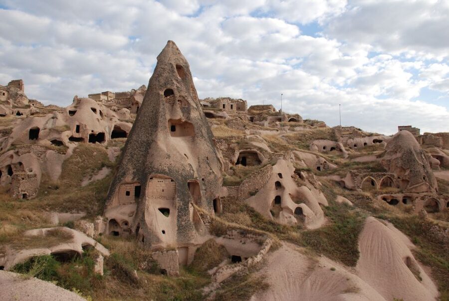 Cappadocia: Highlights Tour with Lunch and Entry Tickets - Avanos Lunch and the Workshop Break: A Real Pause in the Middle of the Day