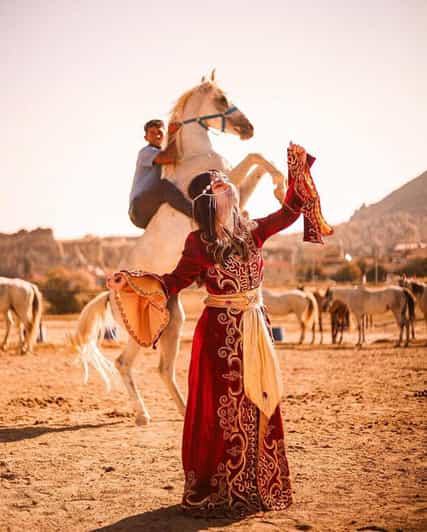 Cappadocia: Horseback Tour with Sunrise and Sunset Options - Timing and options: 1 hour, 2 hour sunrise, or sunset
