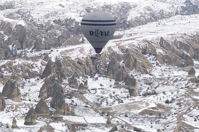Cappadocia Hot Air Balloon Ride / Royal Balloon - The first hours: pickup, breakfast, and the launch field scene