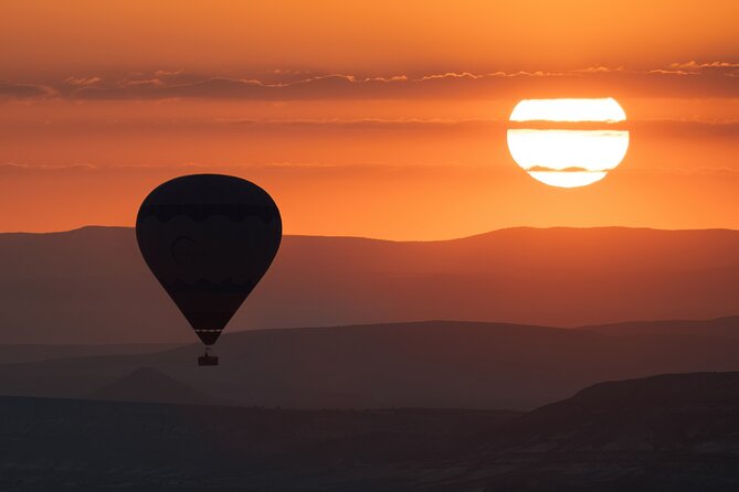 Cappadocia Hot Air Balloon Ride/ Turquaz Balloons - Group Size and How It Feels Up There