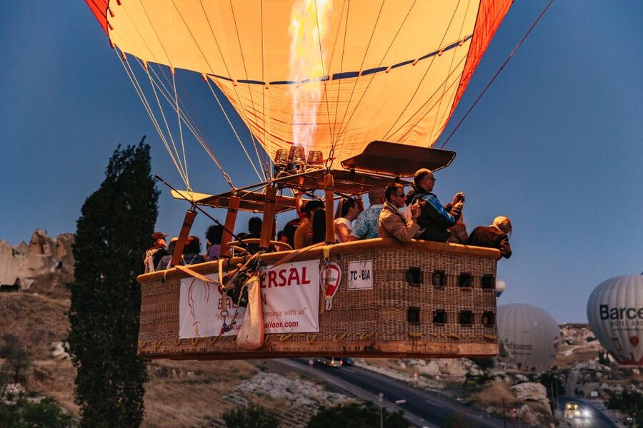 Cappadocia: Hot Air Balloon Trip in Goreme with Breakfast - Landing, breakfast bag, and the included drink that makes it feel like a celebration