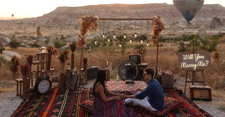 Cappadocia: Love Valley Proposal Service with Transfers - Why Love Valley is a smart choice for a sunrise proposal