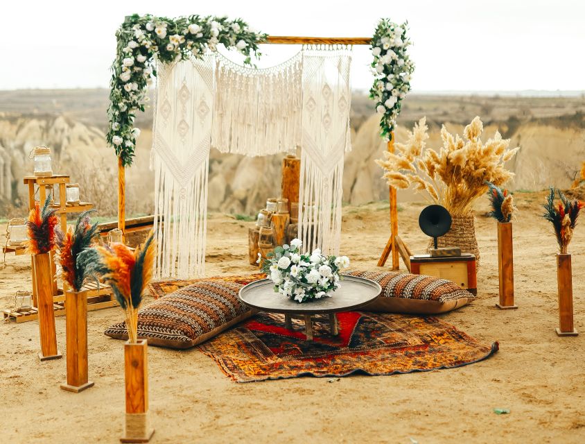 Cappadocia: Love Valley Proposal Service with Transfers - Treats and comfort during your 2.5-hour window