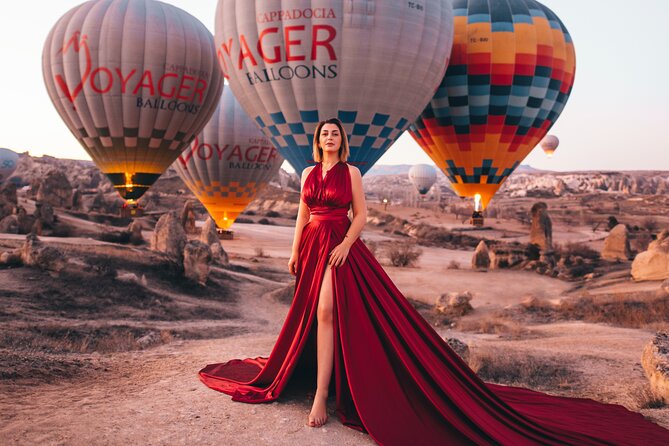 Cappadocia Photo Shoot (Cappadocia Photographer) - The balloon takeoff area: how to get action without chaos