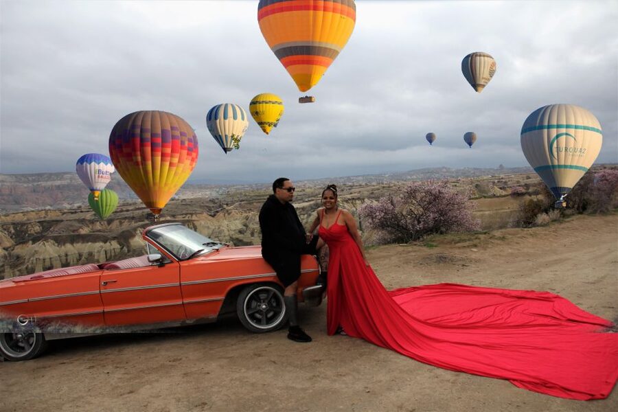 Cappadocia Photo Shoot with Classic Car and Flying Dress - Pickup, transfers, and how the 2.5 hours is paced