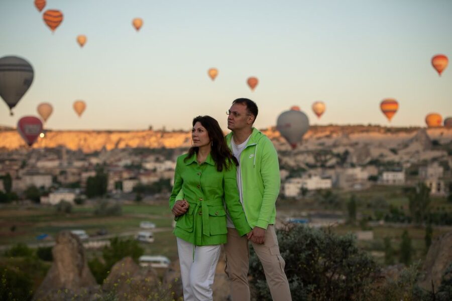 Cappadocia Photo Shoot with Flying Dress Option in Goreme - Instructor Support and Language Options in English and Russian