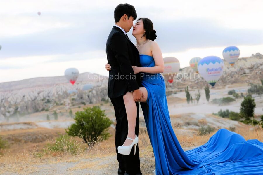 Cappadocia Photoshoot with Flying Dress - Posing help, and why it matters more than gear