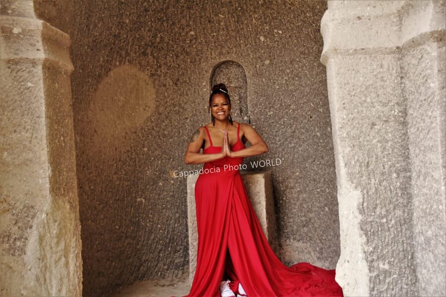 Cappadocia Photoshoot with Flying Dress - The 2-hour flow: from balloon launch area to Love Valley