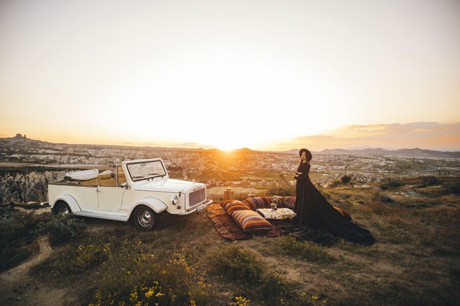 Cappadocia: Private Classic Car Trip with Photoshoot Option - Sunrise Balloons, and the Photoshop Backup That Saves the Day