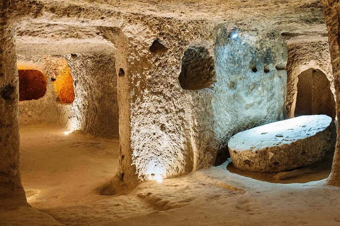 Cappadocia Red & Green Tour in One Day Guided By A Local Expert - Stops 6 and 7: Avanos lunch plus the pottery, carpets, and wine angle