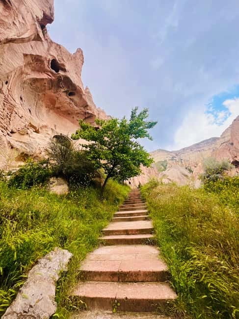 Cappadocia: Red-Line Tour with Lunch and Guide All Inclusive - Devrent Valley (Imagination Valley): A Playful Walk With a Guide