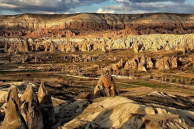 Cappadocia Red Tour: A Day of Exploration with an Expert Guide - Stop 1: Zelve Open Air Museum and the Early Monastery Story