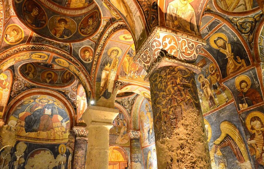 Cappadocia: Red Tour and Lunch - Uchisar Castle: where the rock starts feeling like a city