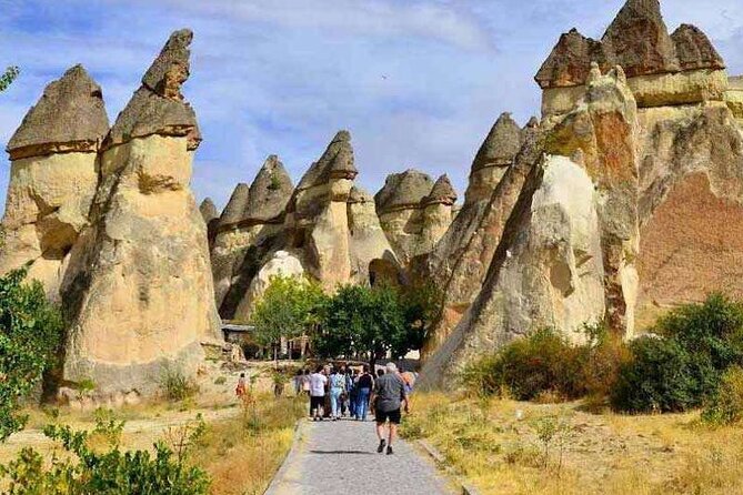 Cappadocia Red Tour Lunch + Guide + Museum Tickets /Small Group - Lunch in the middle: included food, plus how to handle drinks