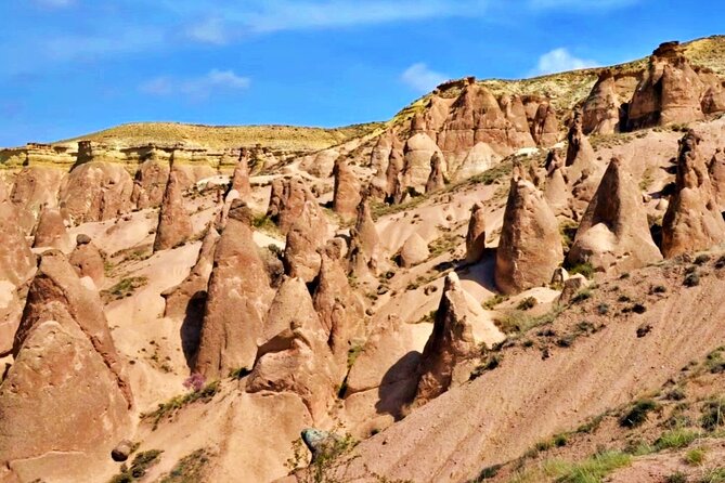 Cappadocia Red Tour (pro guide, transfer incl) - Zelve Open Air Museum: Cave Churches and the Christian Monastic Story