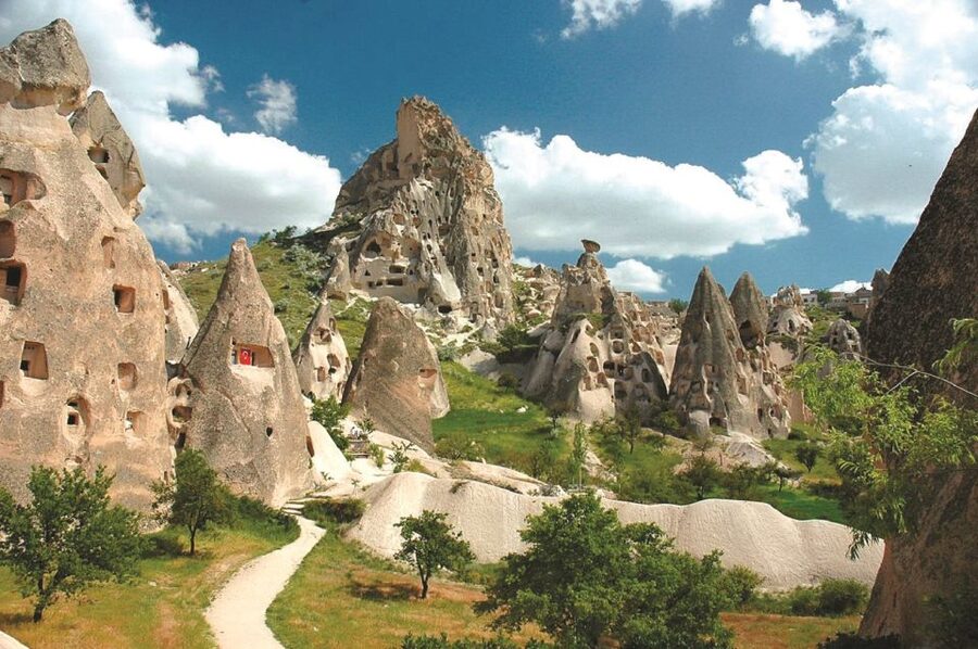 Cappadocia: Red Tour with Entry Fees and Lunch - Esentepe Viewpoint: Your First Clean Look Over Göreme Valley