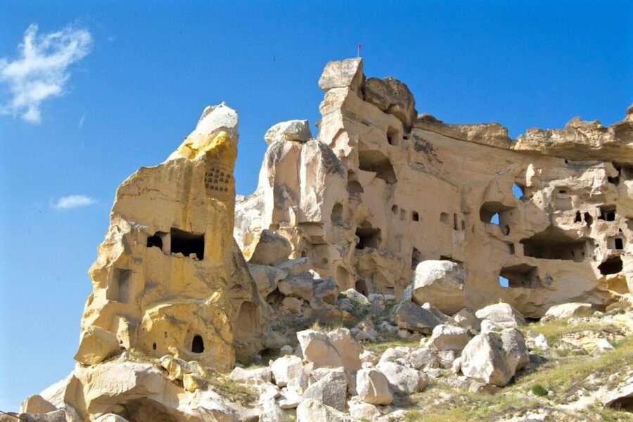 Cappadocia: Red Valley Trek and Kaymakli Underground City - Çavuşin and Early Monastic Life, with Time to Take In the Rock Town