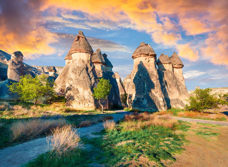 Cappadocia Small Group Day Tour - Goreme Open Air Museum - Start in Göreme, then take in the view from Uchisar Castle