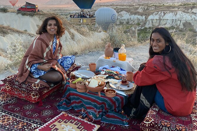 Cappadocia Sunrise Breakfast With Hot Air Balloons - Balloons Up Close, From a Place You Can Actually Enjoy