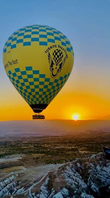 Cappadocia: Sunrise Hot-Air Balloon Flight - Why a Cappadocia balloon sunrise feels different from the ground
