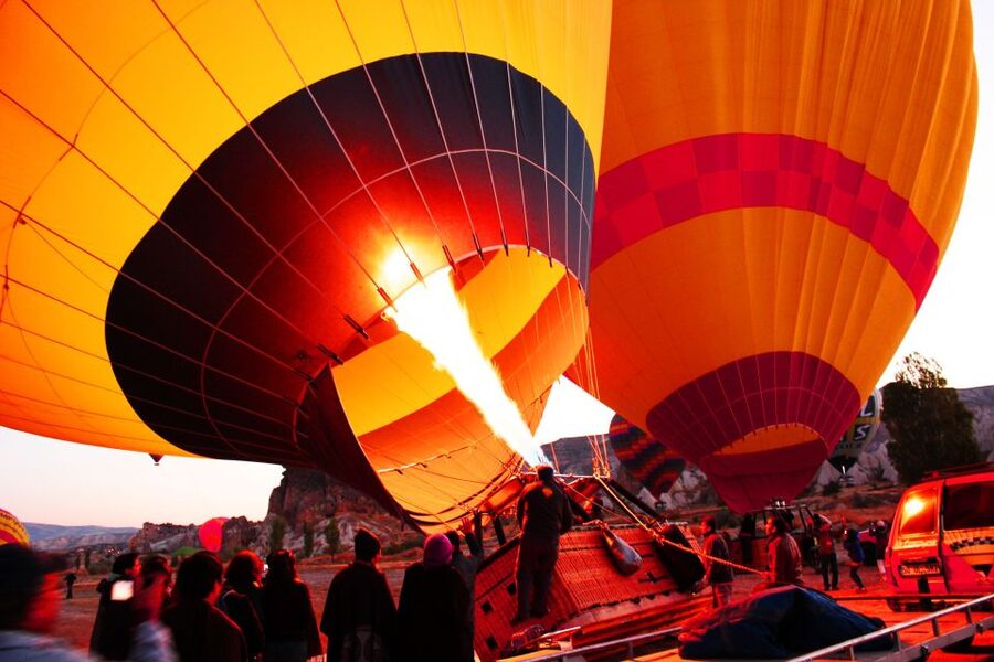 Cappadocia: Sunrise Hot Air Balloon Flight with Transfers - Safety, Pilots, and What Professional Handling Looks Like in Real Life