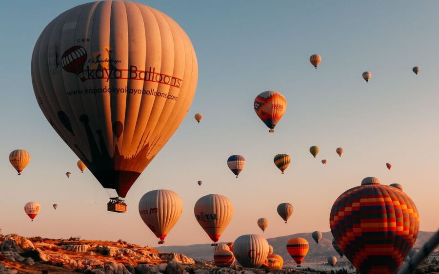 Cappadocia: Sunrise Hot Air Balloon Flight with Transfers - Watching Sunrise Form: Getting Photos Without Losing the Moment