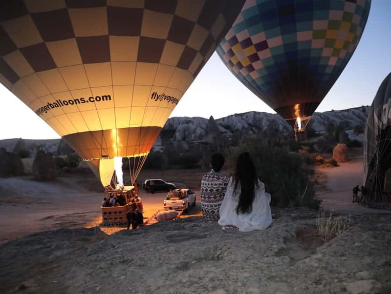 Cappadocia Sunrise or Sunset Photoshoot - Why Cappadocia Balloon Photos Look Different at Sunrise and Sunset