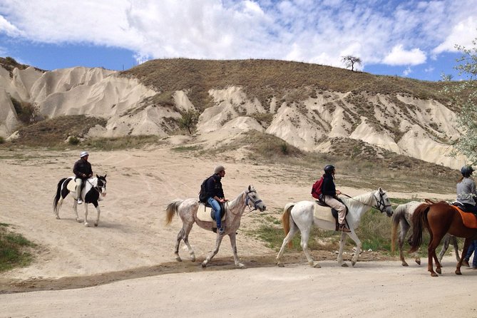 Cappadocia Sunset Horse Riding through the Valleys and Fairy Chimneys - The ranch briefing: safety basics that matter on horseback
