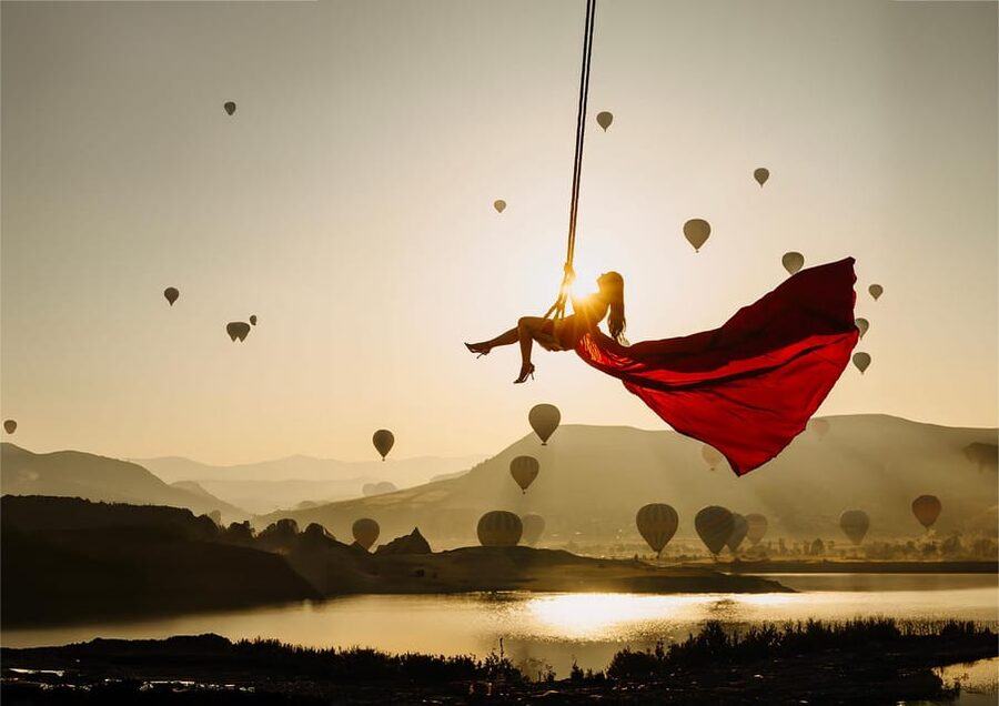 Cappadocia: Taking photo with Swing at hot air balloon view - What you receive after: 200 photos, 10 edits, and reels
