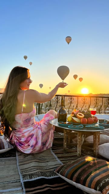 Cappadocia: Terrace Photo Spot With Balloon Flight View - Sunrise balloon photos, without the scramble