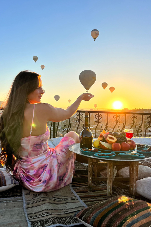 Cappadocia: Terrace Photo Spot With Balloon Flight View - Tulip Cave Suites and the terrace corner that does the heavy lifting