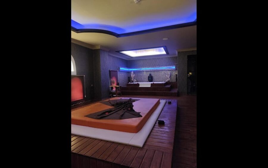 Cappadocia: Turkish Bath, Hammam, and Massage - Avanos break time: a quiet pause in the middle