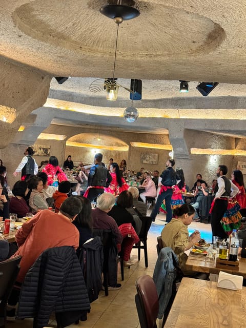 Cappadocia Turkish Night wTransfer,Dinner &Unlimited Drinks - Food Plan: Meze Platters, Dinner Choice, and Vegan Options