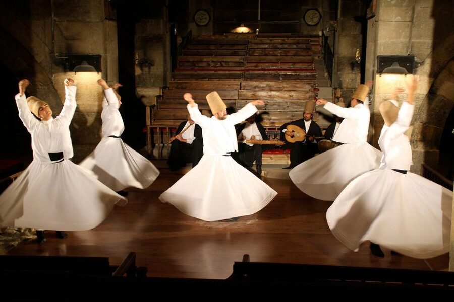 Cappadocia: Whirling Dervishes Ceramony - The one-hour ceremony: what you will actually do