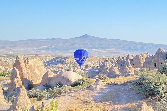 Cat Valley Ballon Tour In Cappadocia With Free Hotel Transfer - The early-morning plan: pickup, balloon prep, and a real safety briefing