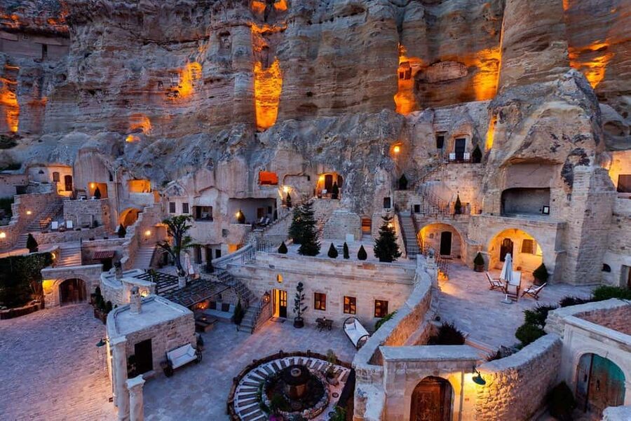 Full Day Cappadocia Combined Red and Green Tour with Pickup - Pickup timing and what to expect when the van shows up